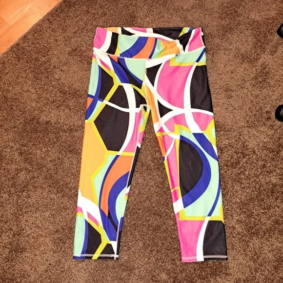 Fabletics Powerhold Salar Capri Women's Large Colorful 80's Print - Picture 1 of 9
